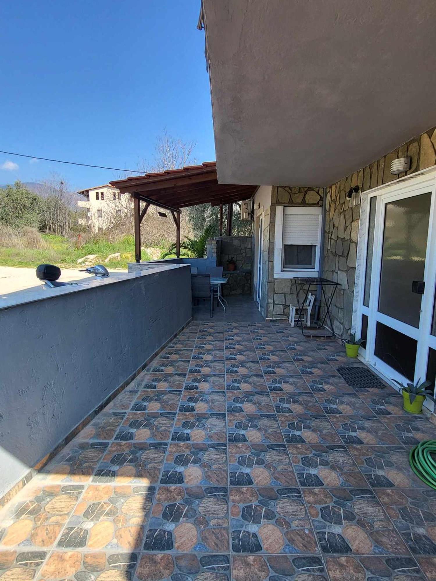 Dimitri Apartment *