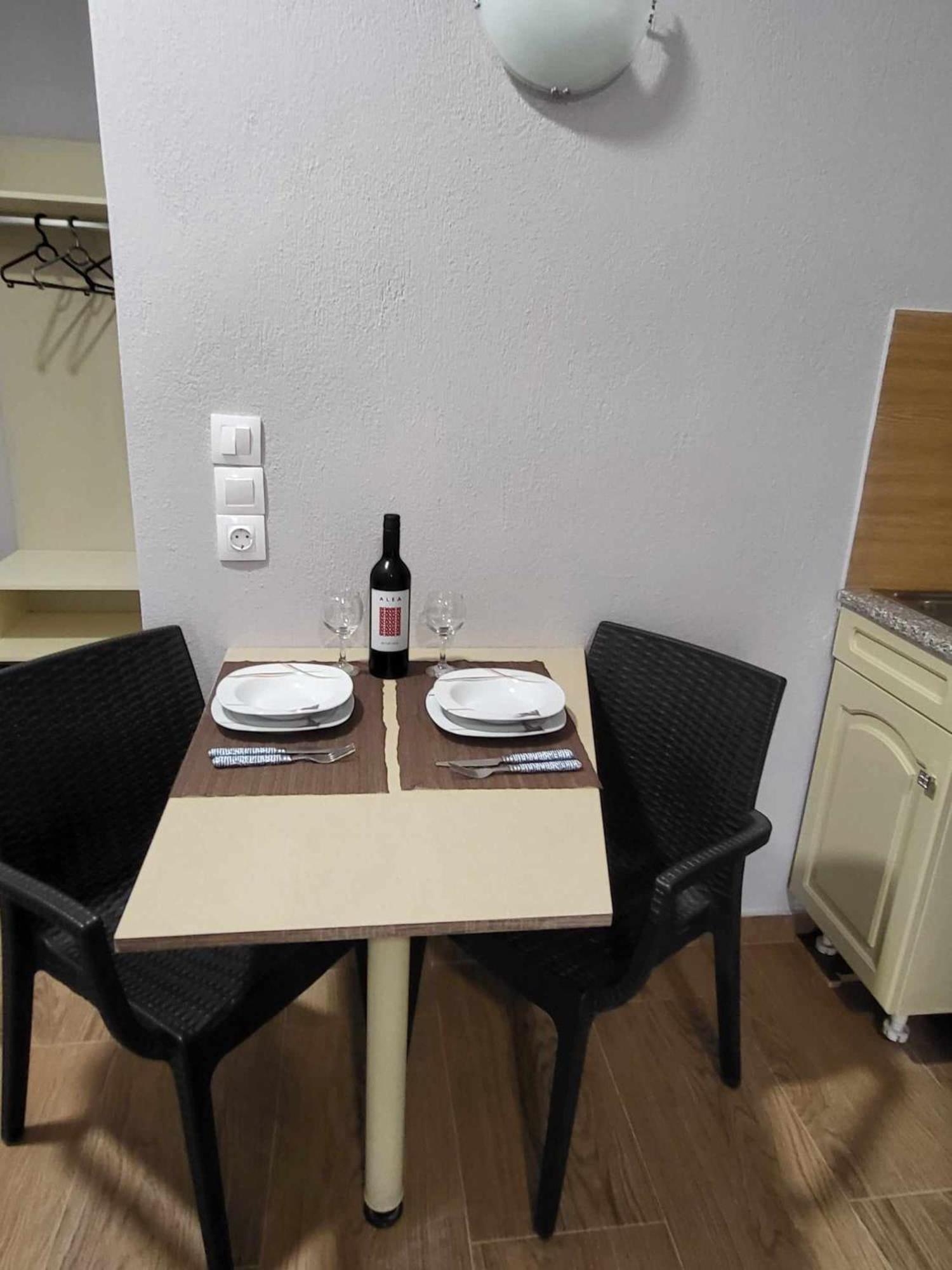 Dimitri Apartment *